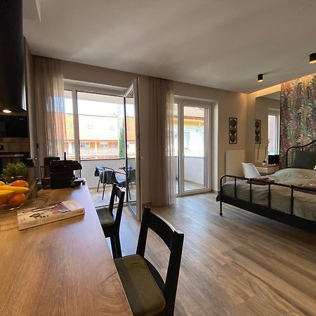 T27 Apartments Free Parking Ingyenes Zart Parkolo ジュール エクステリア 写真