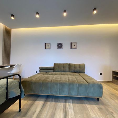 T27 Apartments Free Parking Ingyenes Zart Parkolo ジュール エクステリア 写真