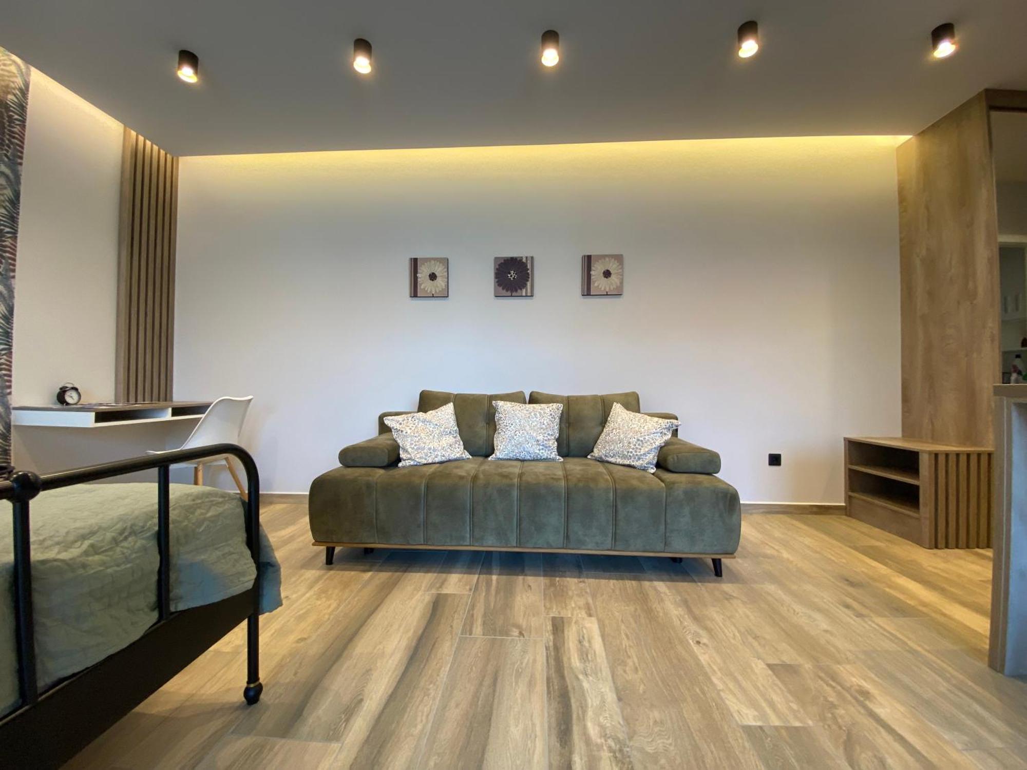 T27 Apartments Free Parking Ingyenes Zart Parkolo ジュール エクステリア 写真