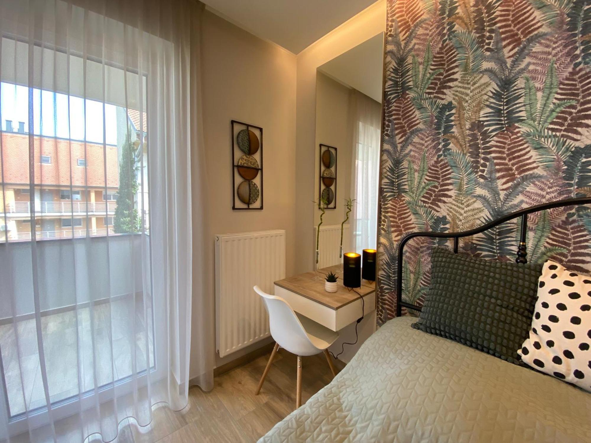 T27 Apartments Free Parking Ingyenes Zart Parkolo ジュール エクステリア 写真