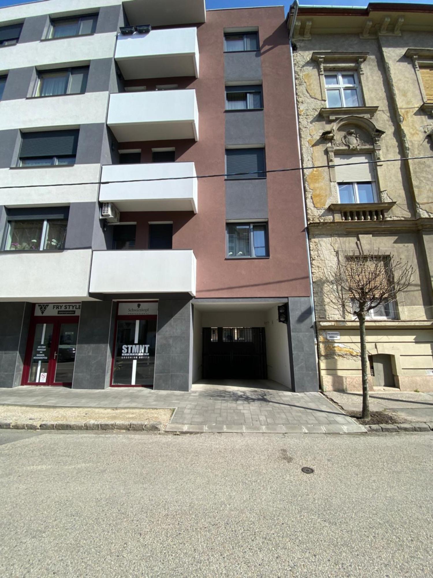 T27 Apartments Free Parking Ingyenes Zart Parkolo ジュール エクステリア 写真